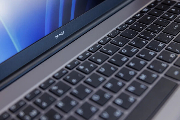В Россию привезли обновленные версии ноутбуков HONOR MagicBook X 
