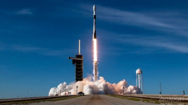 SpaceX запустила две ракеты Falcon 9 менее чем за четыре часа