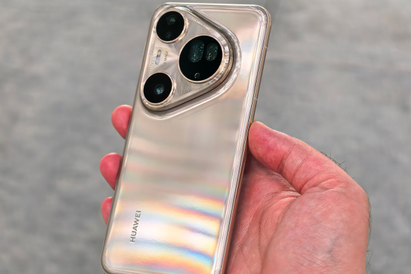 HUAWEI Pura 80 Ultra: тяжелый и странный смартфон с отличными камерами HUAWEI Pura 80 Ultra: тяжелый и странный смартфон с отличными камерами