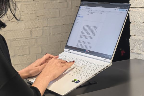 Обзор самого тонкого игрового ноутбука в России весом 1,8 кг 